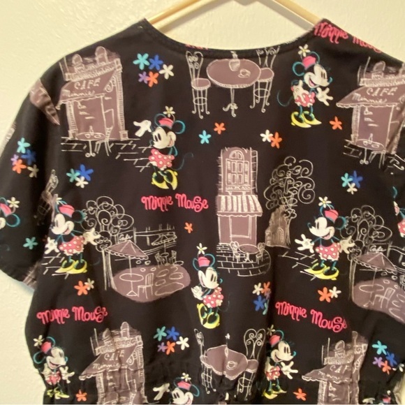 Disney Scrub Top Women’s Size Large Minnie Mouse Black Pull Over Medical - Picture 10 of 11